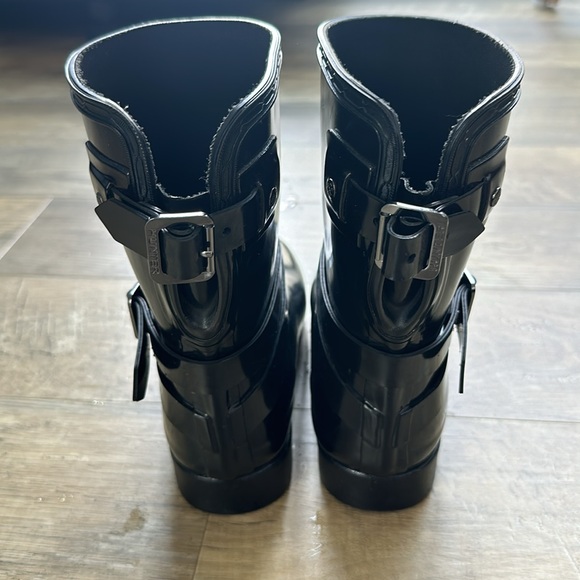 Hunter Refined Back Adjustable Short Gloss Black - Picture 3 of 7
